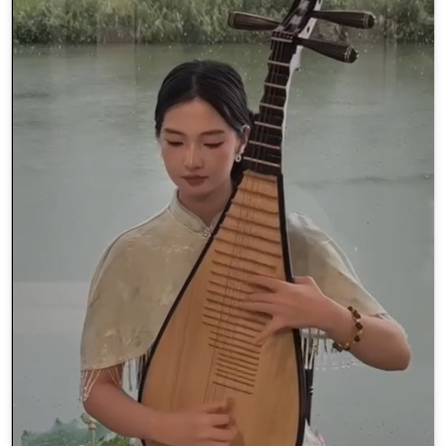 许婉琳--琵琶演奏